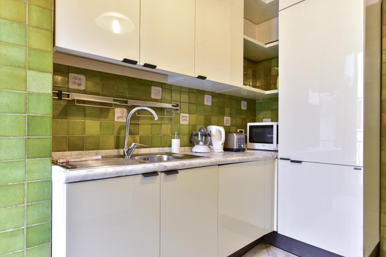Elegant & Cozy Apartment In The Heart Of Róma Kültér fotó